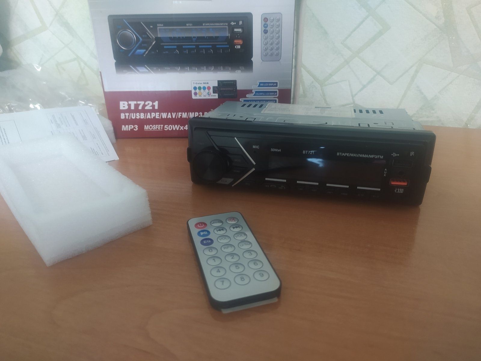 Продам магнітолу pioneer bt721