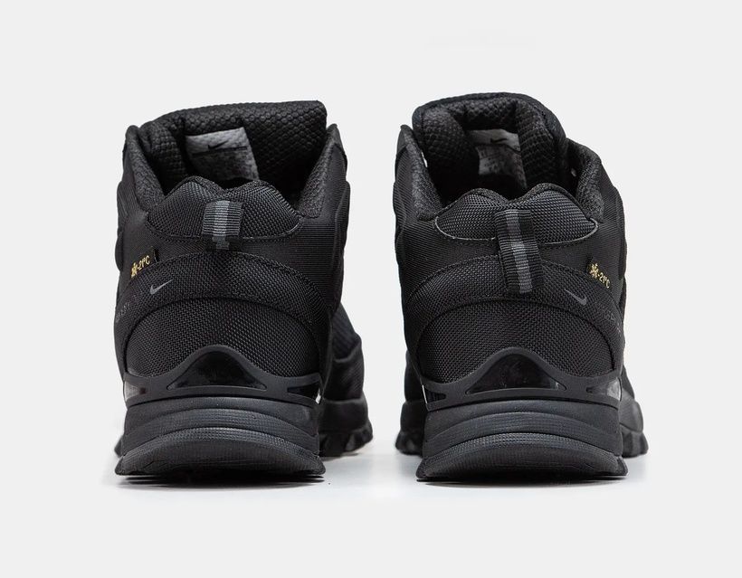 Чоловічі зимові кросівки Nike Rivah Zoom Structure Gore-tex
Водонепрон