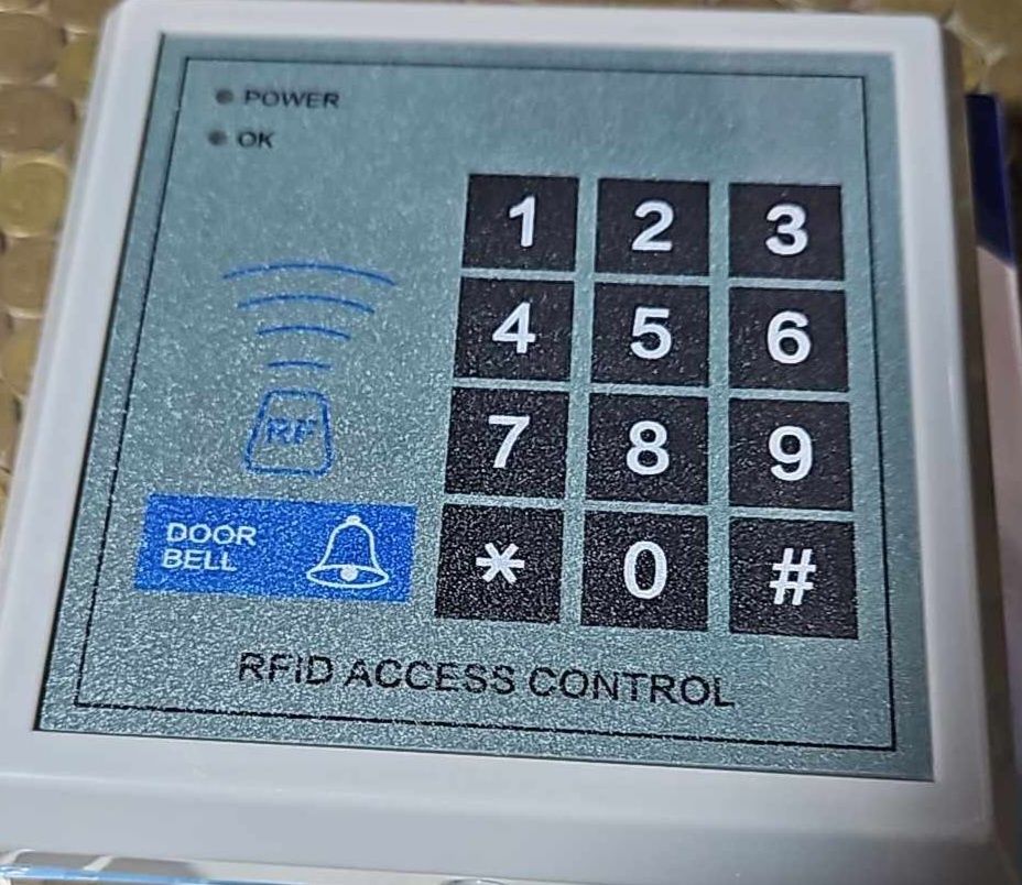RFID system kontroli dostępu do drzwi zbliżeniowych