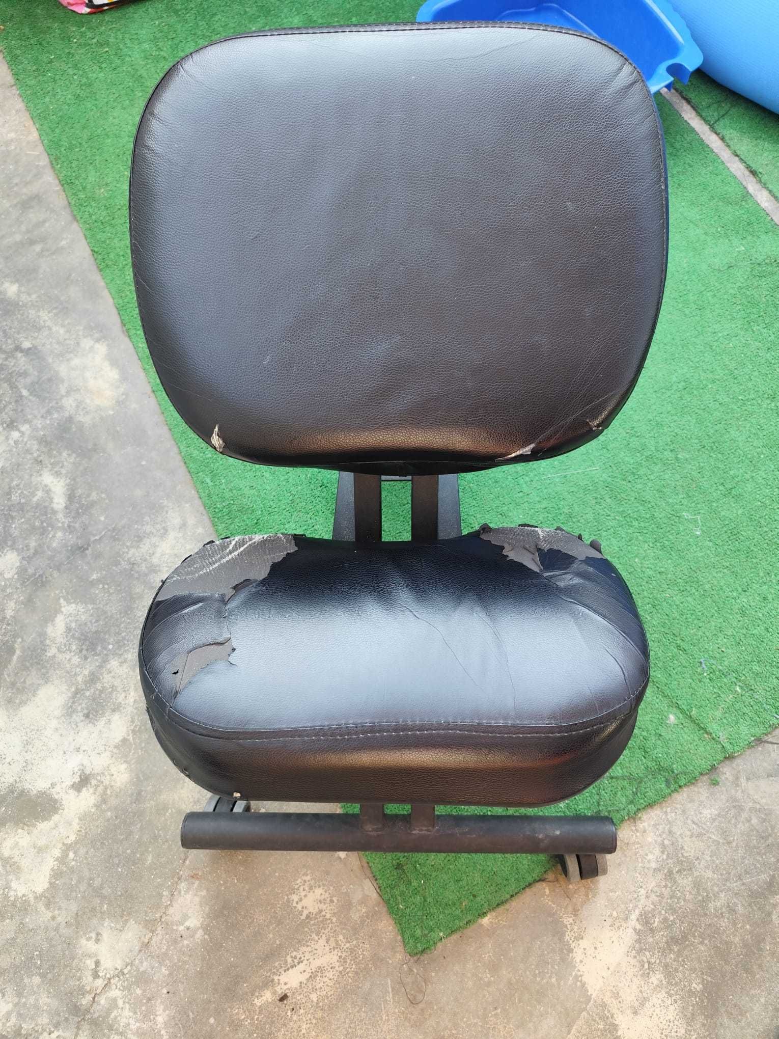 Banco ergonómico