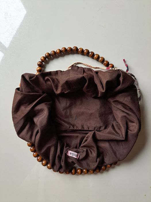 Mala de ombro floral com alças de madeira - KUCH