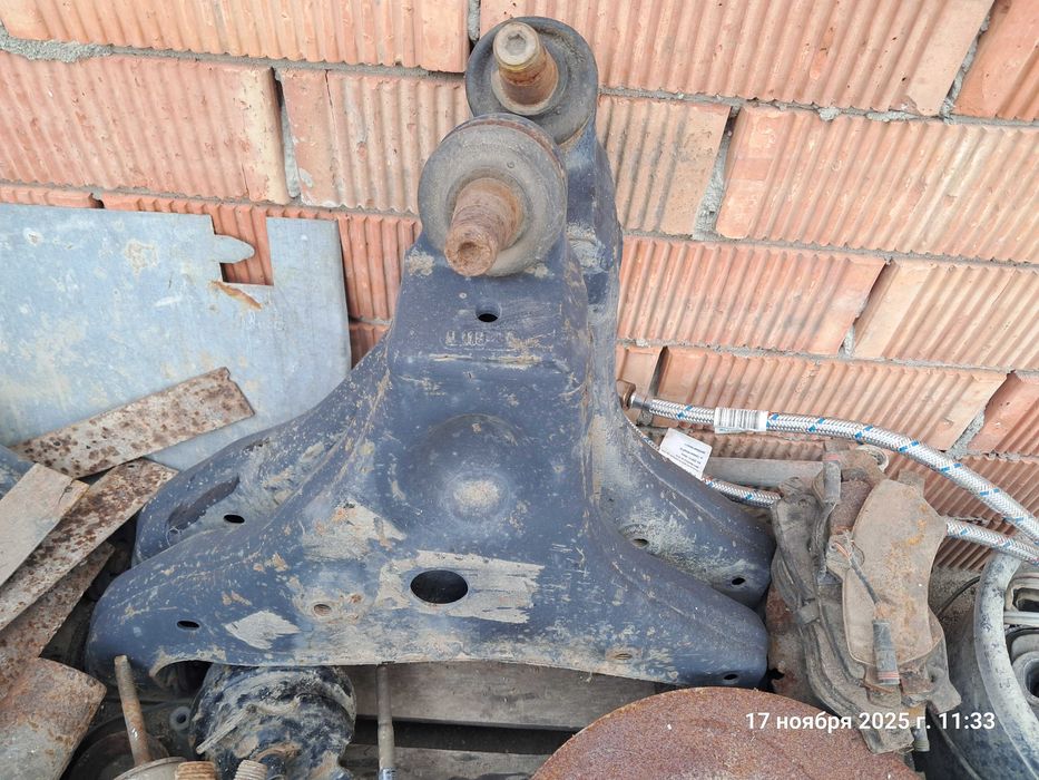 Підрамник(подрамник,рычяги) VW Крафтер