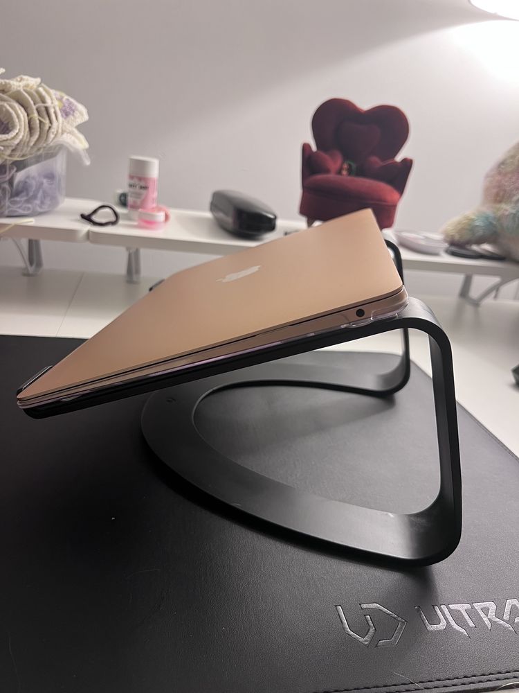 Aluminiowa podstawka pod laptopa Curve jak nowa