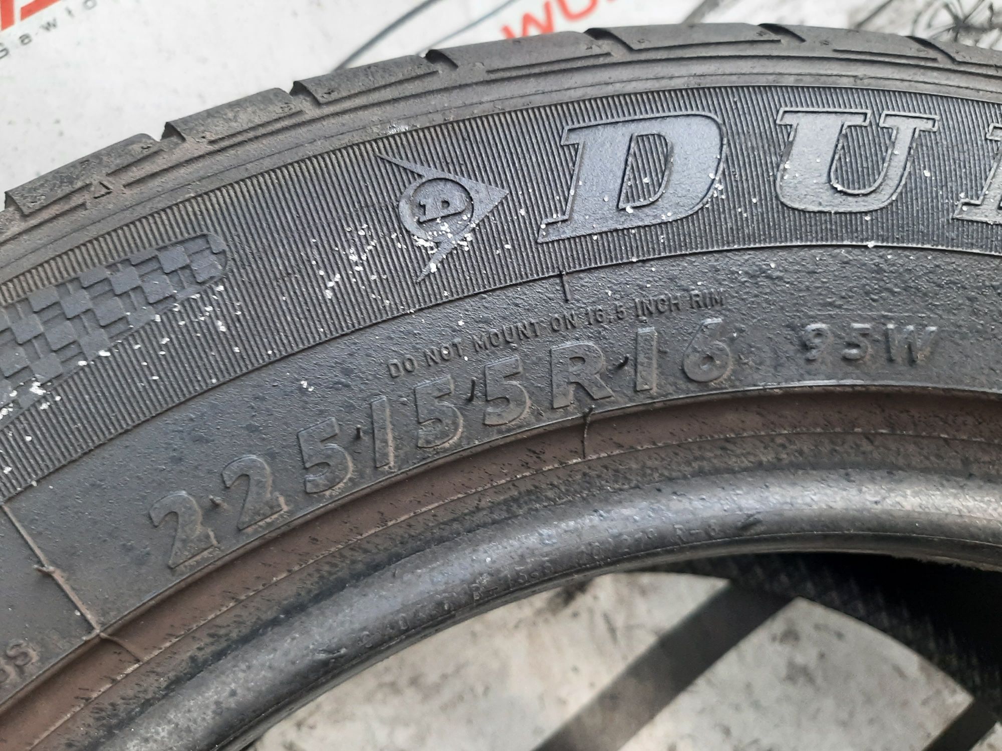 225/55r16 95W Dunlop SP Sport Maxx TT