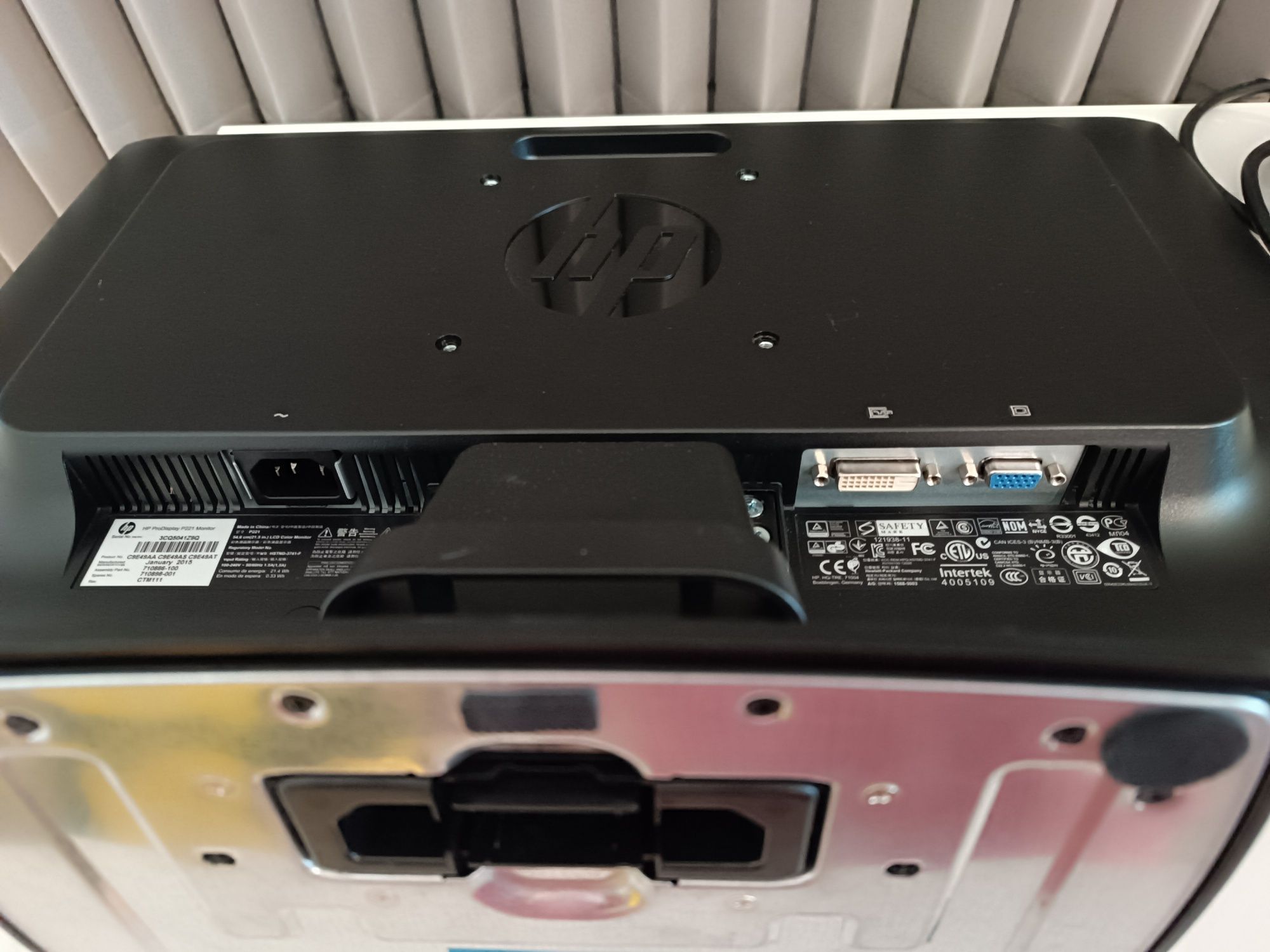 Monitor 21,5" HP P221 VGA DVI 100% sprawny