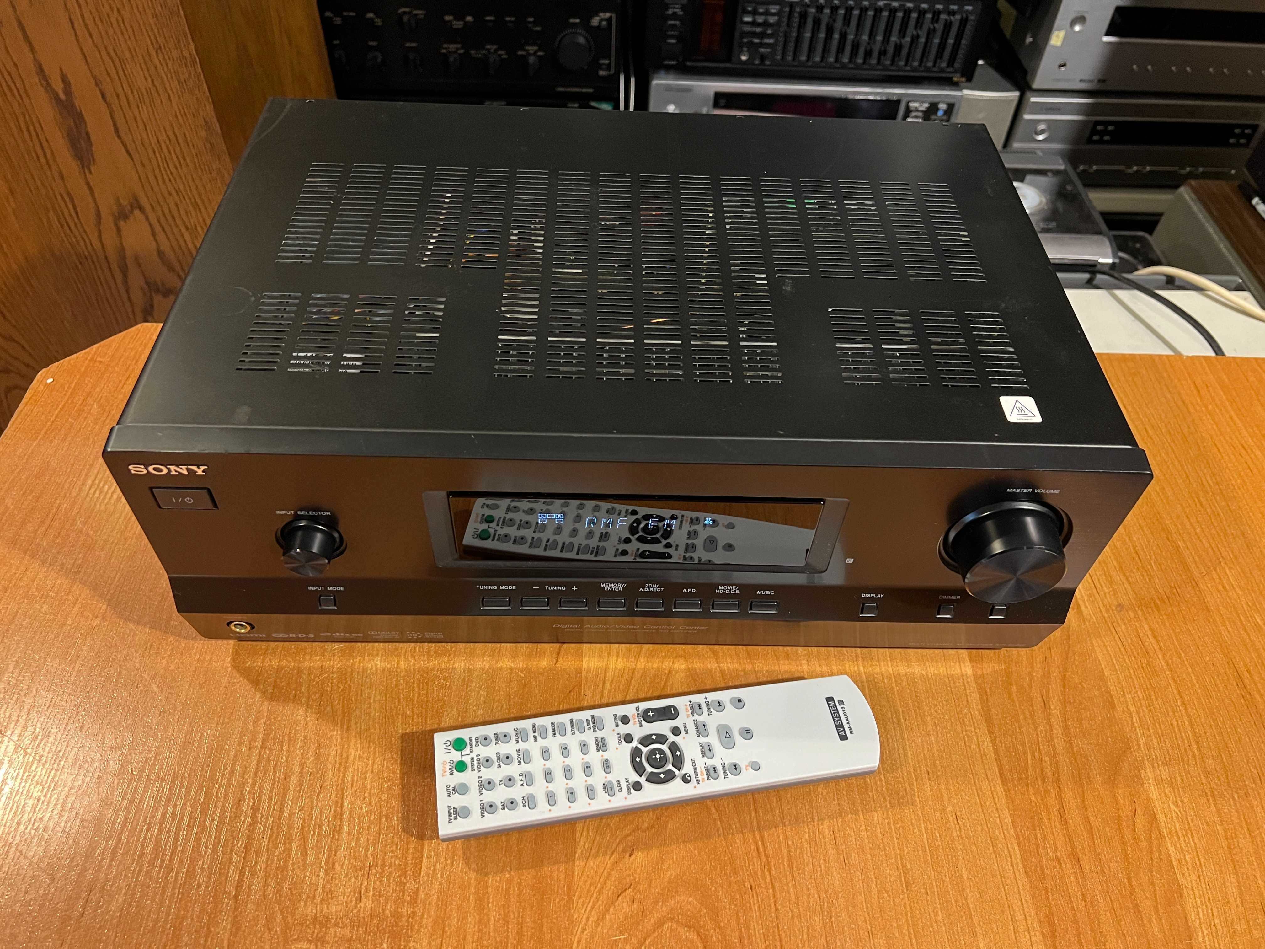 Amplituner Sony STR-DH520 Audio Room