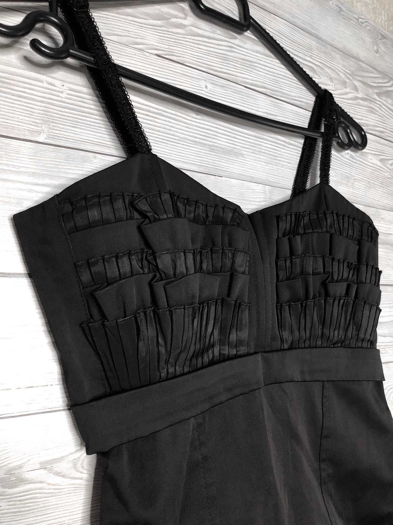 Женское черное платье Rinascimento италия оригинал размер XS