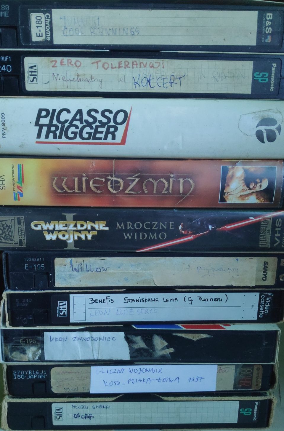 Kasety VHS, Wiedźmin, Picasso Trigger, Star Wars Mroczne Widmo