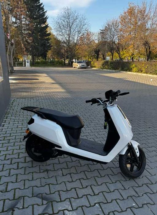 Електроскутер RF DJ-03