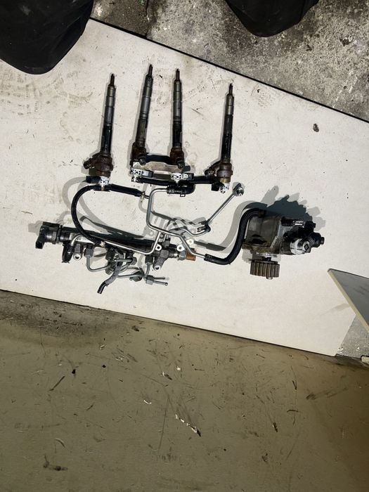 Pompa wtryskowa wtryski wtryskiwacze 2.0 tdi cfh układ wtryskowy vw
