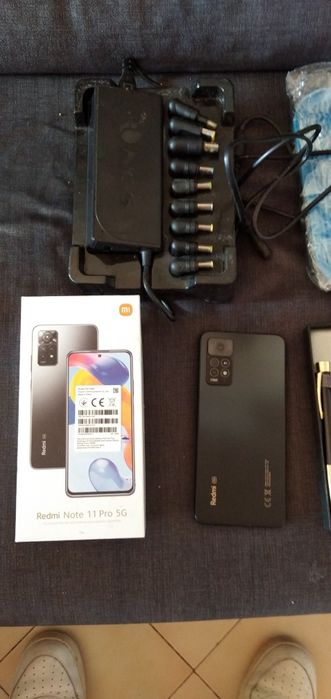 Vendo telemóveis e outros