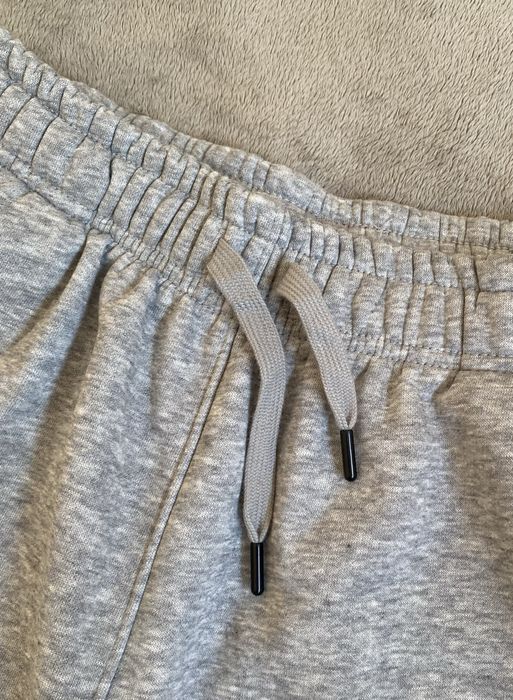 Calça Nike Cinza