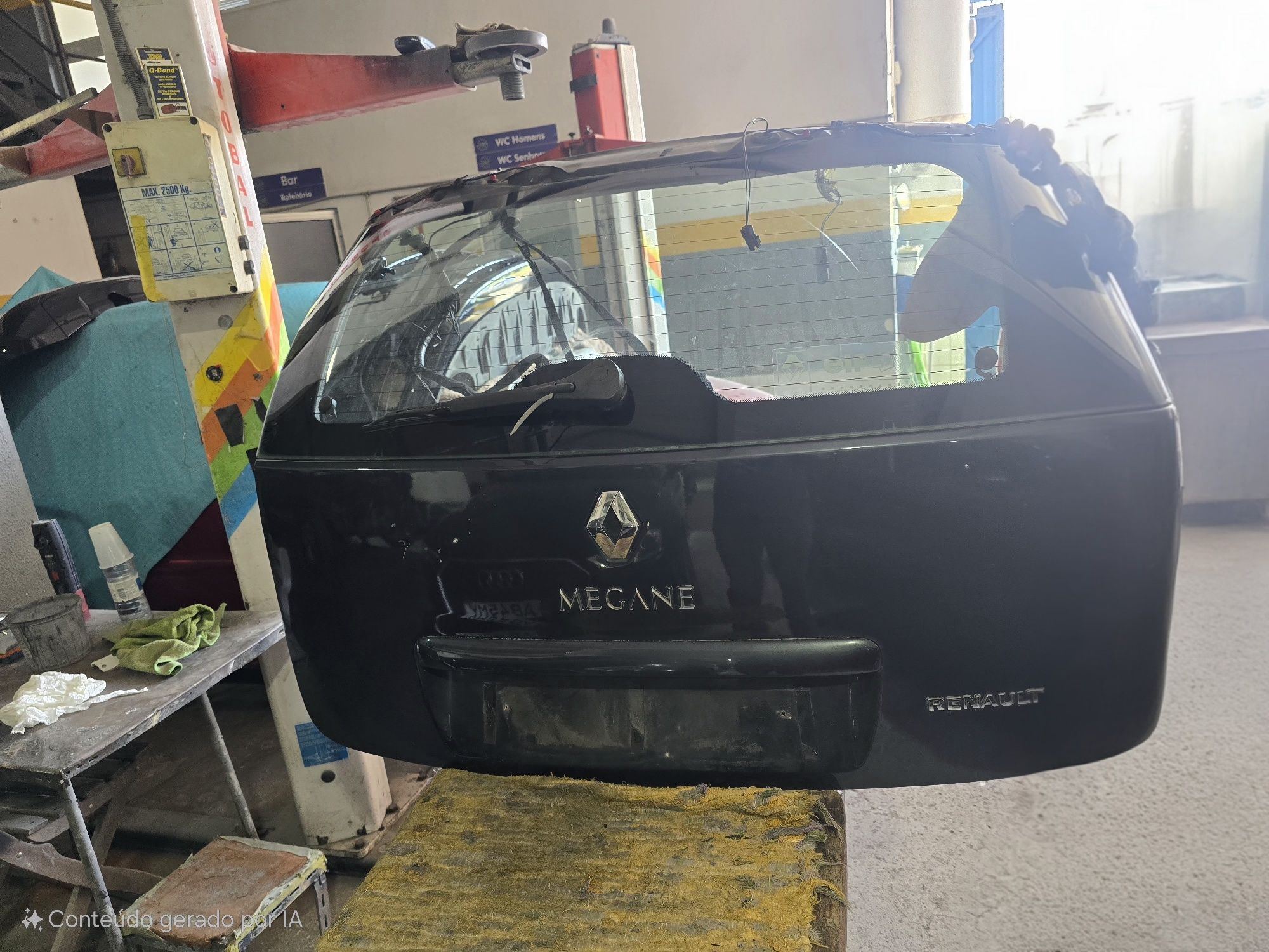 Mala traseira Renault megane 2005