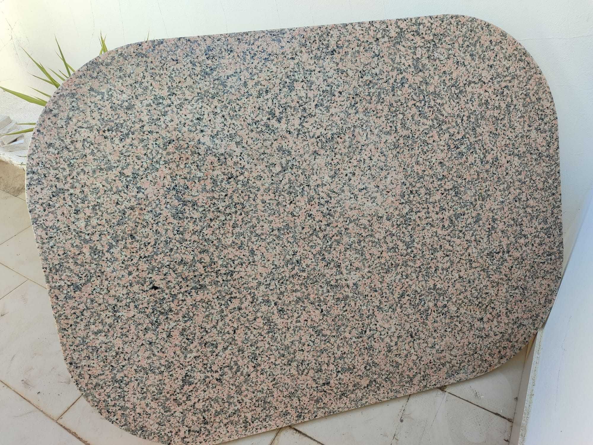 Tampo de mesa Pedra - Granito rosa
