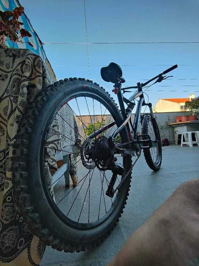 Vende se Bicicleta btt