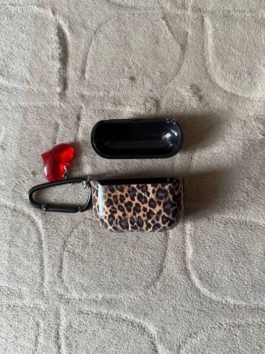 Чохли для навушників AirPods 3