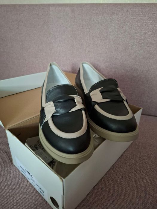 Туфлі лофери жіночі шкіряні  41 розмір