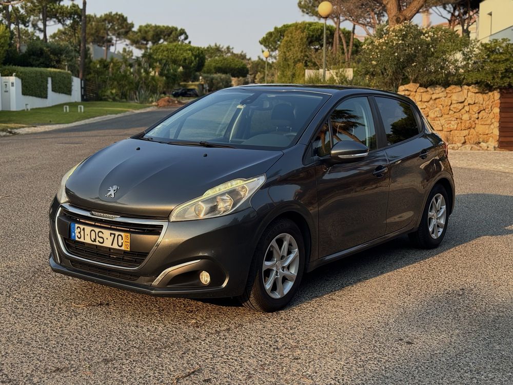 Peugeout 208 1.2 - Excelente estado