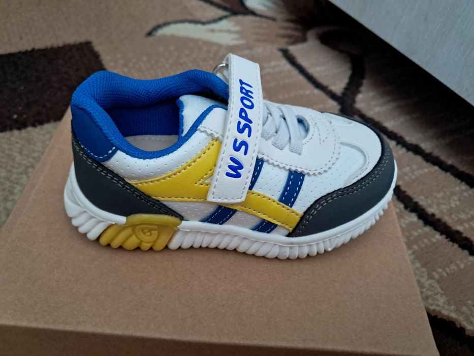 Кросівки макасини кеди