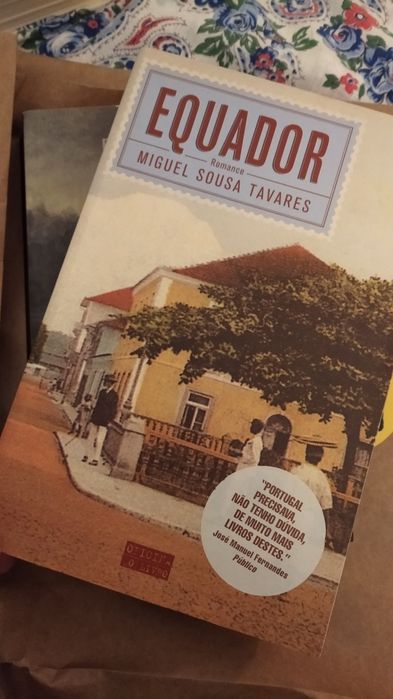 Dan Brown - " O Código DaVinci" / Miguel Sousa Tavares - "Equador"