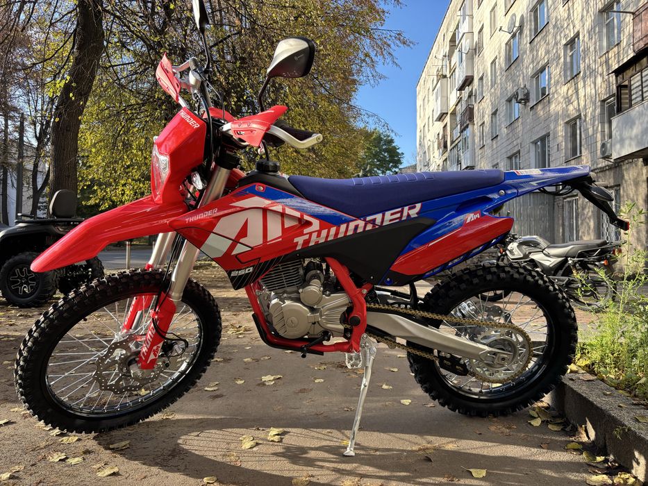 Мотоцикл APOLLO THUNDER 250/300