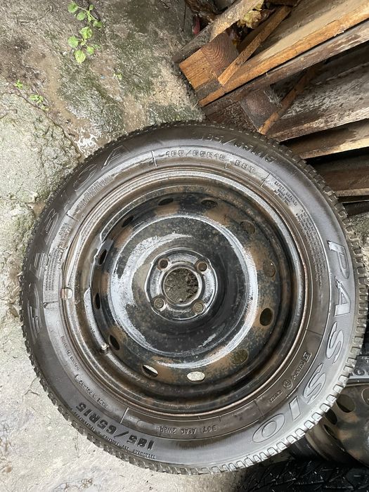 Продам запаску Dacia Logan