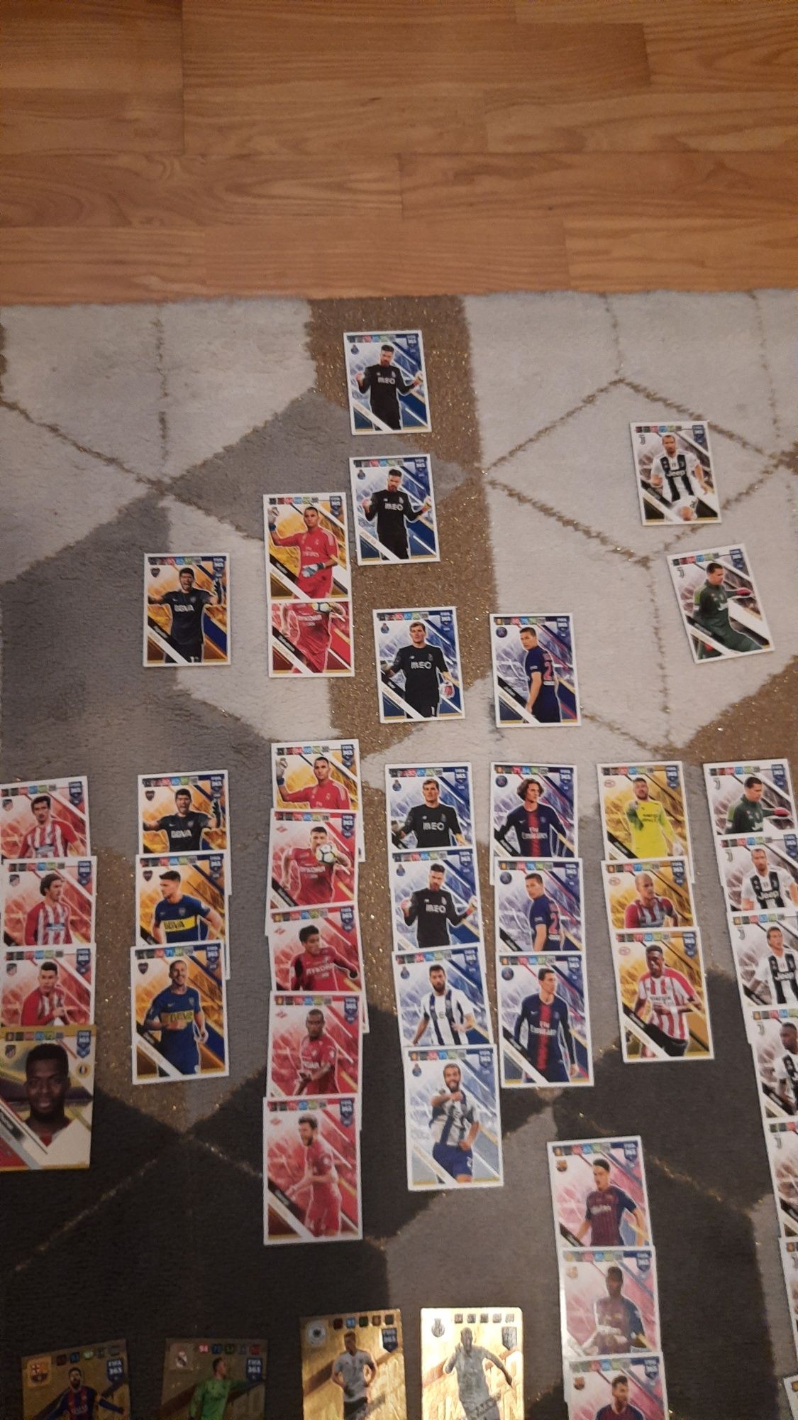 Puszka Fifa 365 kart 90 + powtórki