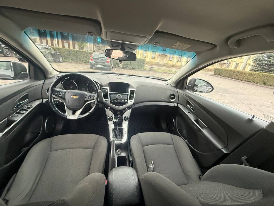 Продам авто Chevrolet Cruze 2012