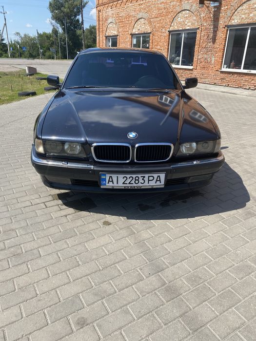 BMW e38 735i m62b35