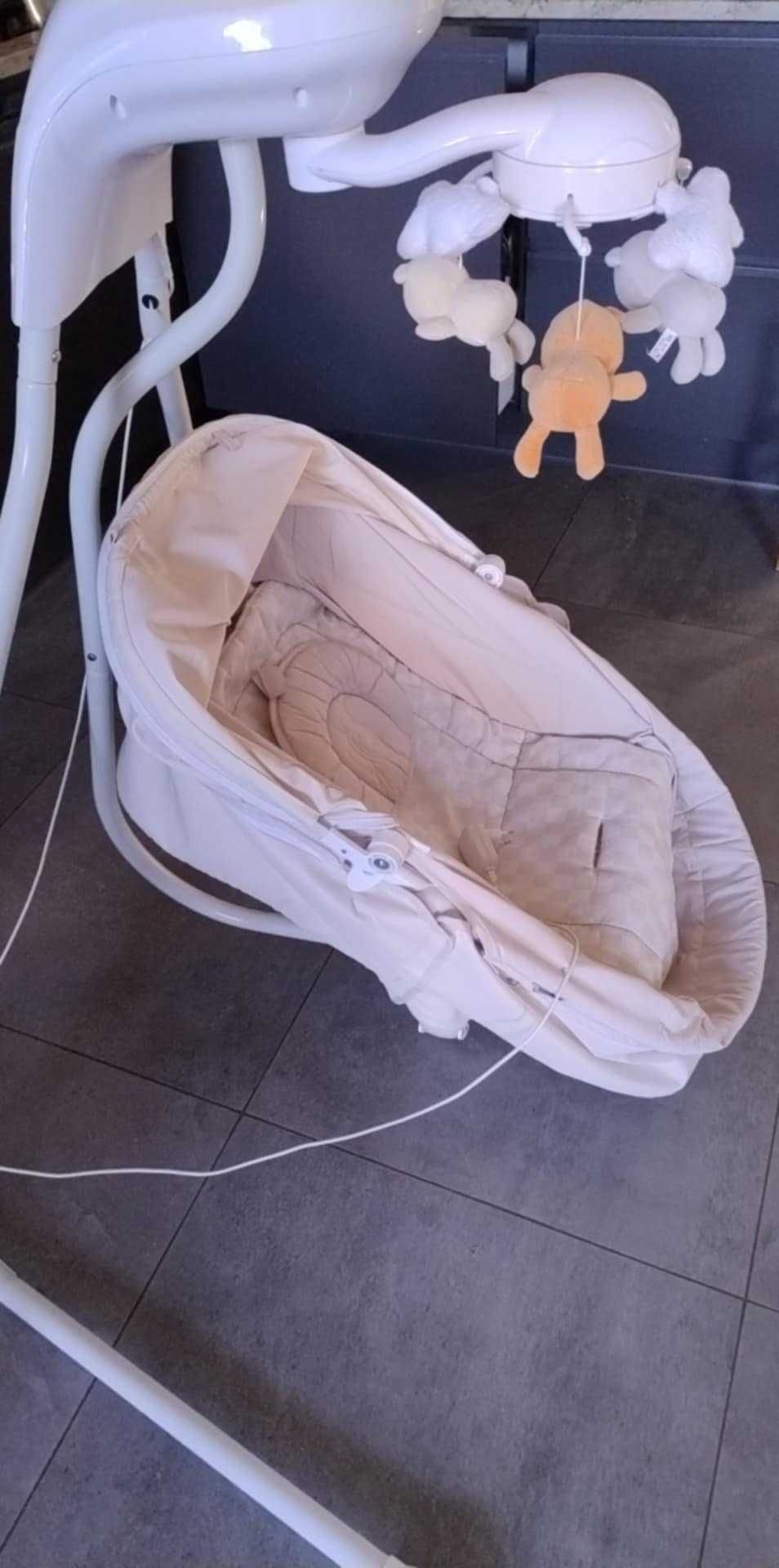 Leżaczek lionelo henny