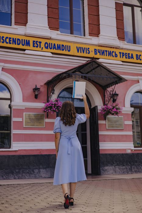 Сукня на випускний