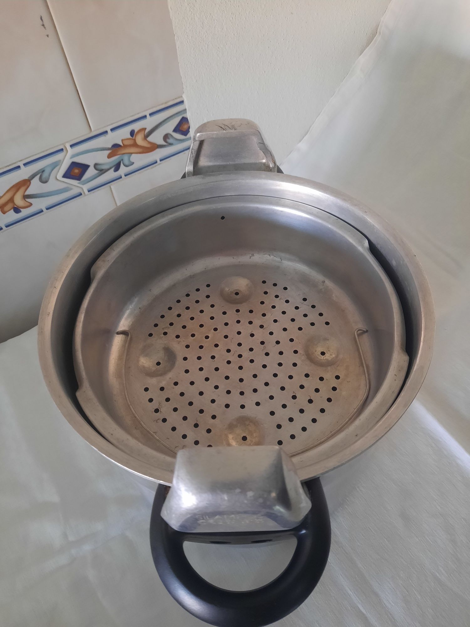 Panela de pressão SILAMPOS