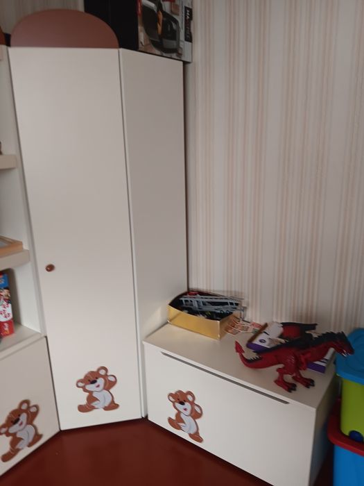 Sprzedam meble do pokoju dziecięcego Rezerwacja do środy 12.11.2025