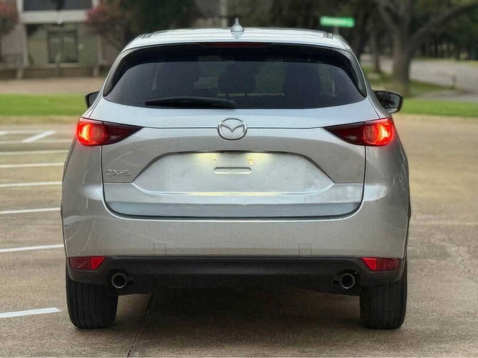 Mazda CX-5 Touring      2020