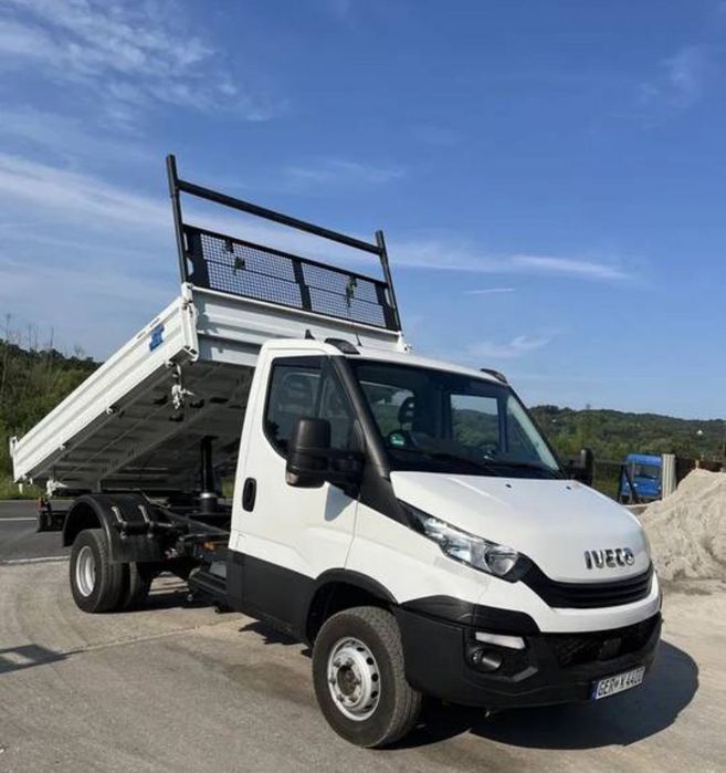 Transport Wywrotką – Piach, Żwir, Gruz, Węgiel