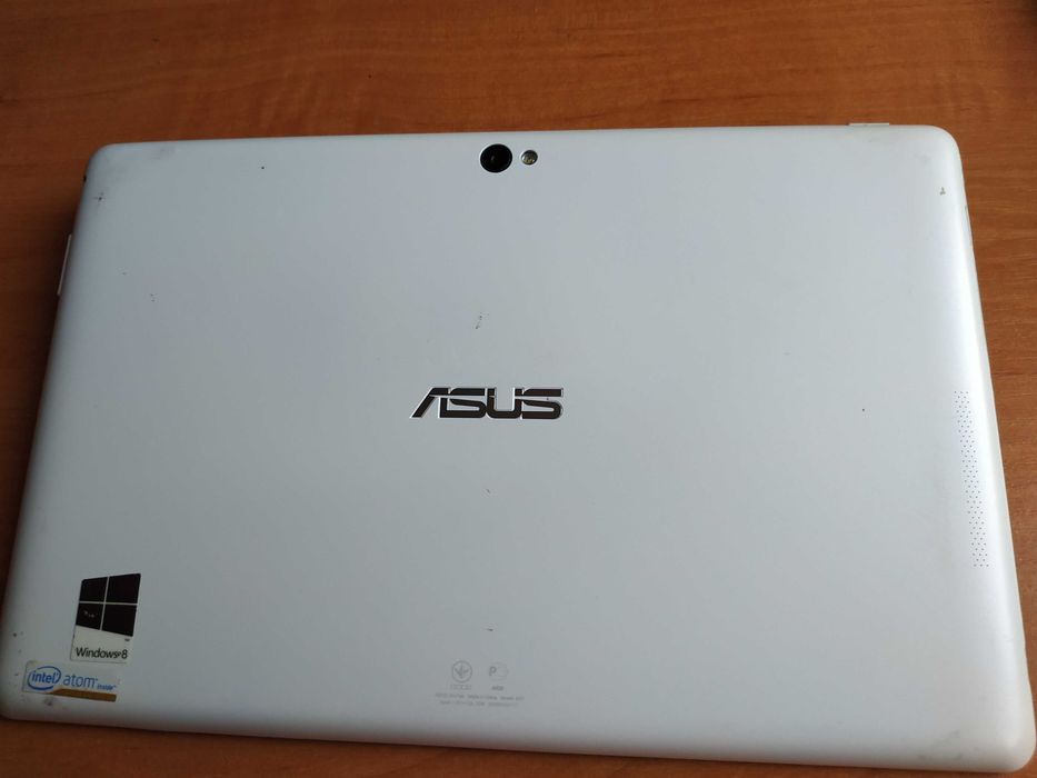 Планшет ASUS Vivo Tab на Windows  8, 4G. Под ремонт или на зап. части.