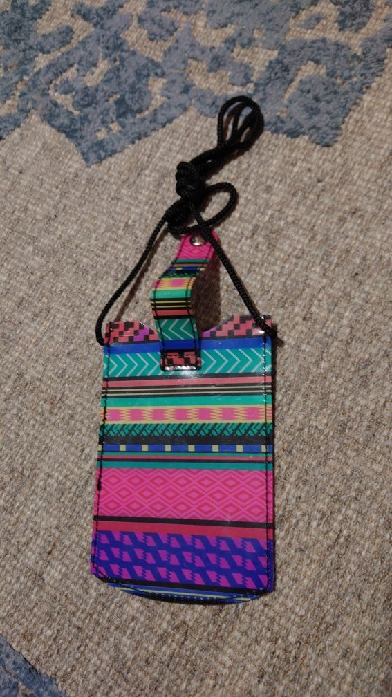 ~*H&M*~ Fashion Against AIDS etui aztec kolorowe