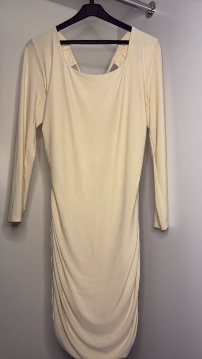 Сукня вечірня бежева