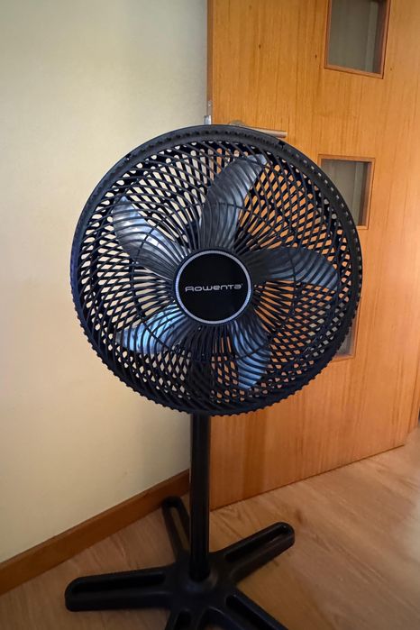 Ventoinha Rowenta Turbo Essential VU3110F3 - Com Garantia