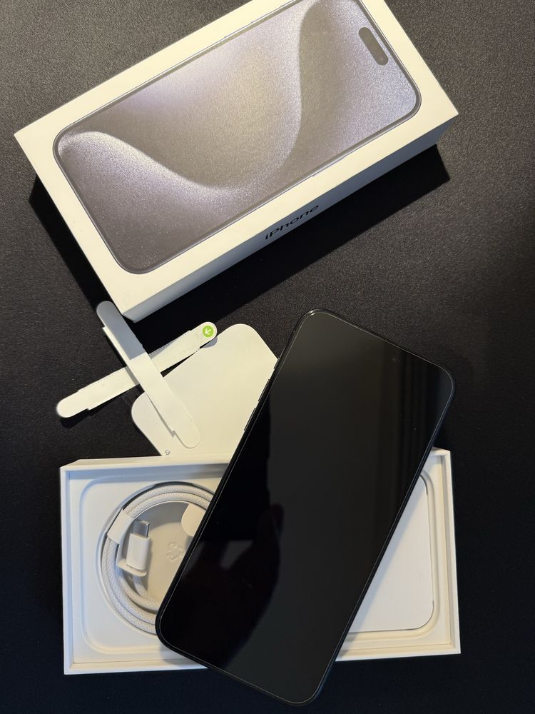 iPhone 15 Pro Max 512GB Blue Titanium z zestawem case-ów