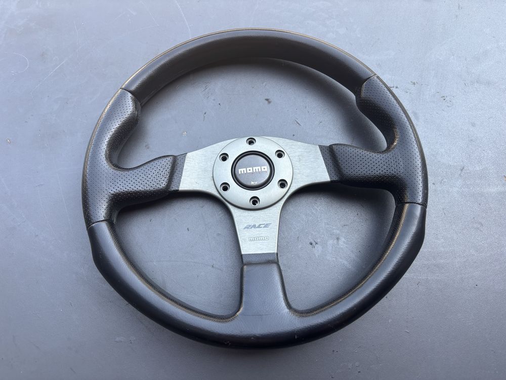 Kierownica sportowa Momo Race 35cm