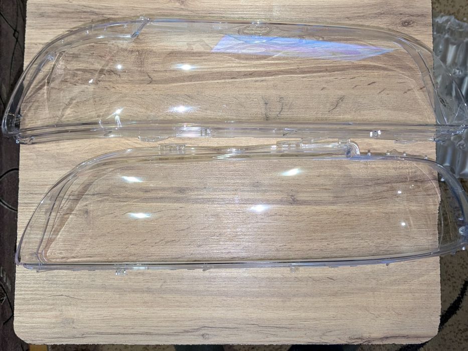 Стекло фары БМВ е39 рестайлинг