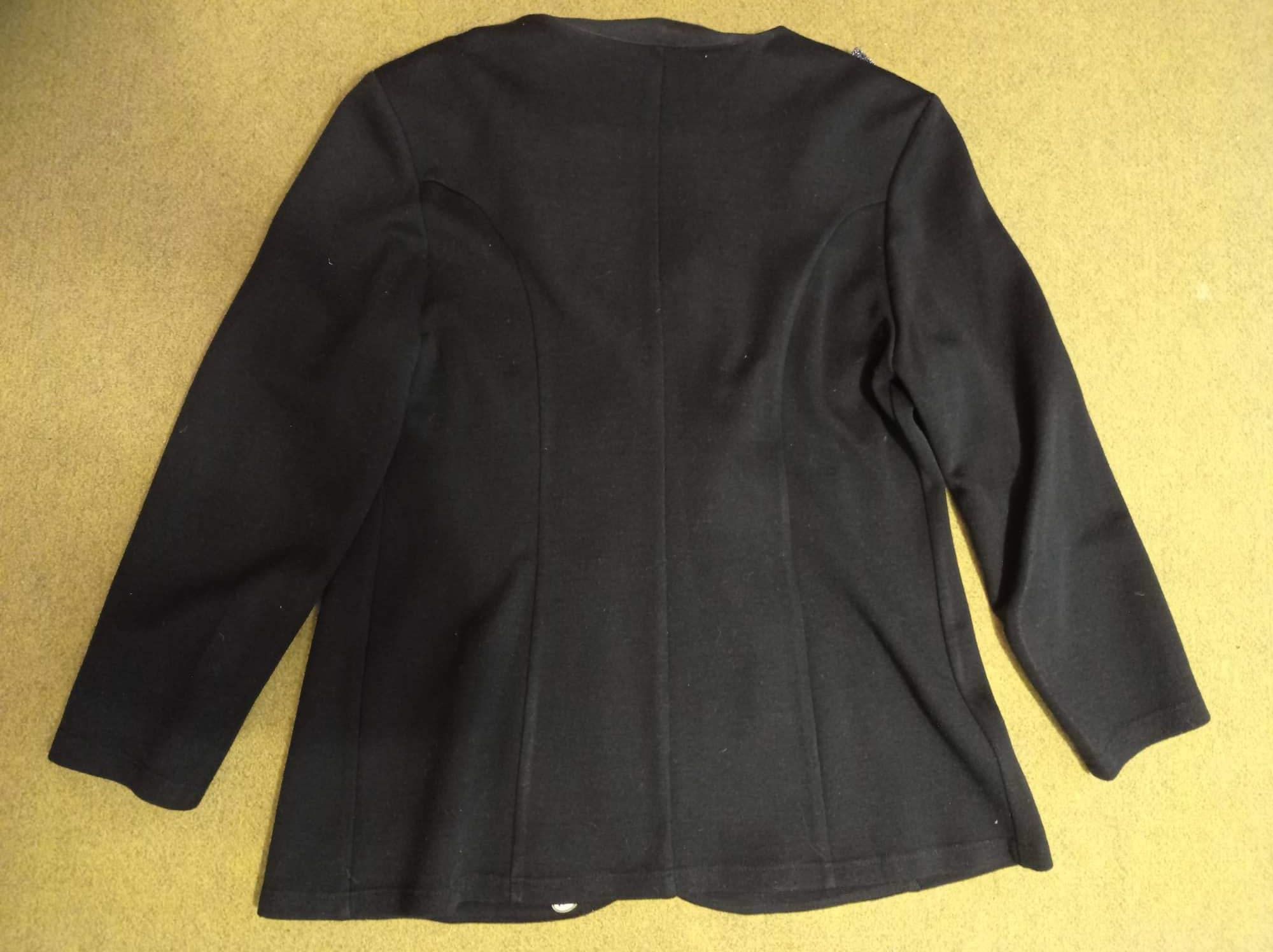 Женский трикотажный жакет пиджак нарядный