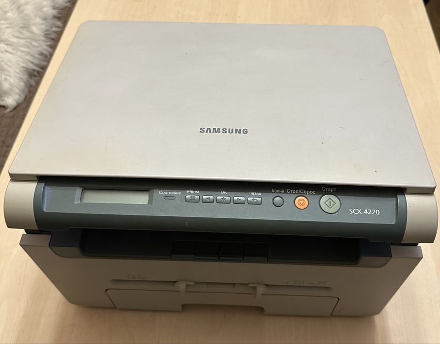 Лазерный принтер SCX 4220