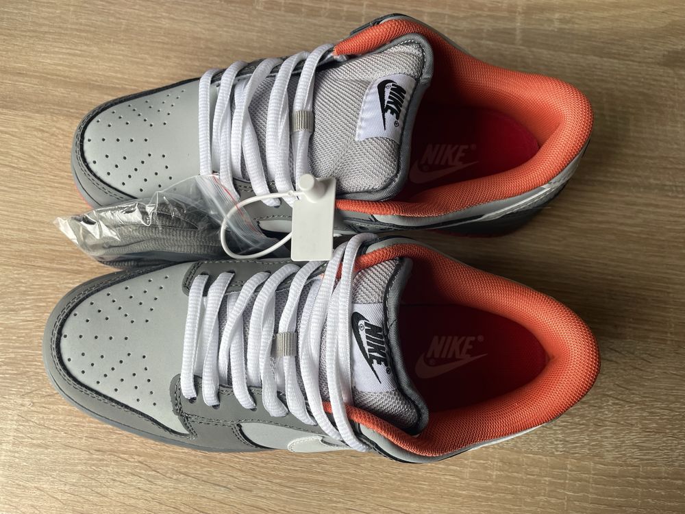 Nike Dunk Low SB Staple NY Grey Pigeon. Данк Голубь