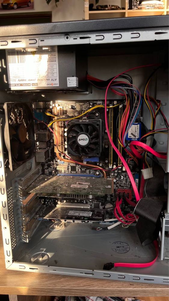 Системний блок Asus (старого зразка)