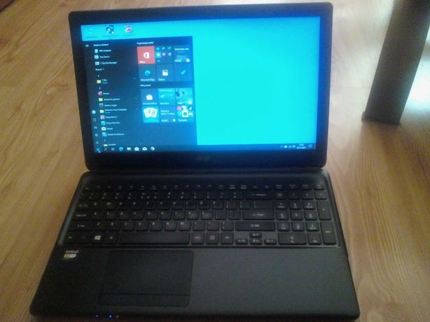 Laptop Acer Aspire E 1 - 522 - 4 GB , 500 GB  + GŁOŚNIK BLUETOOTH