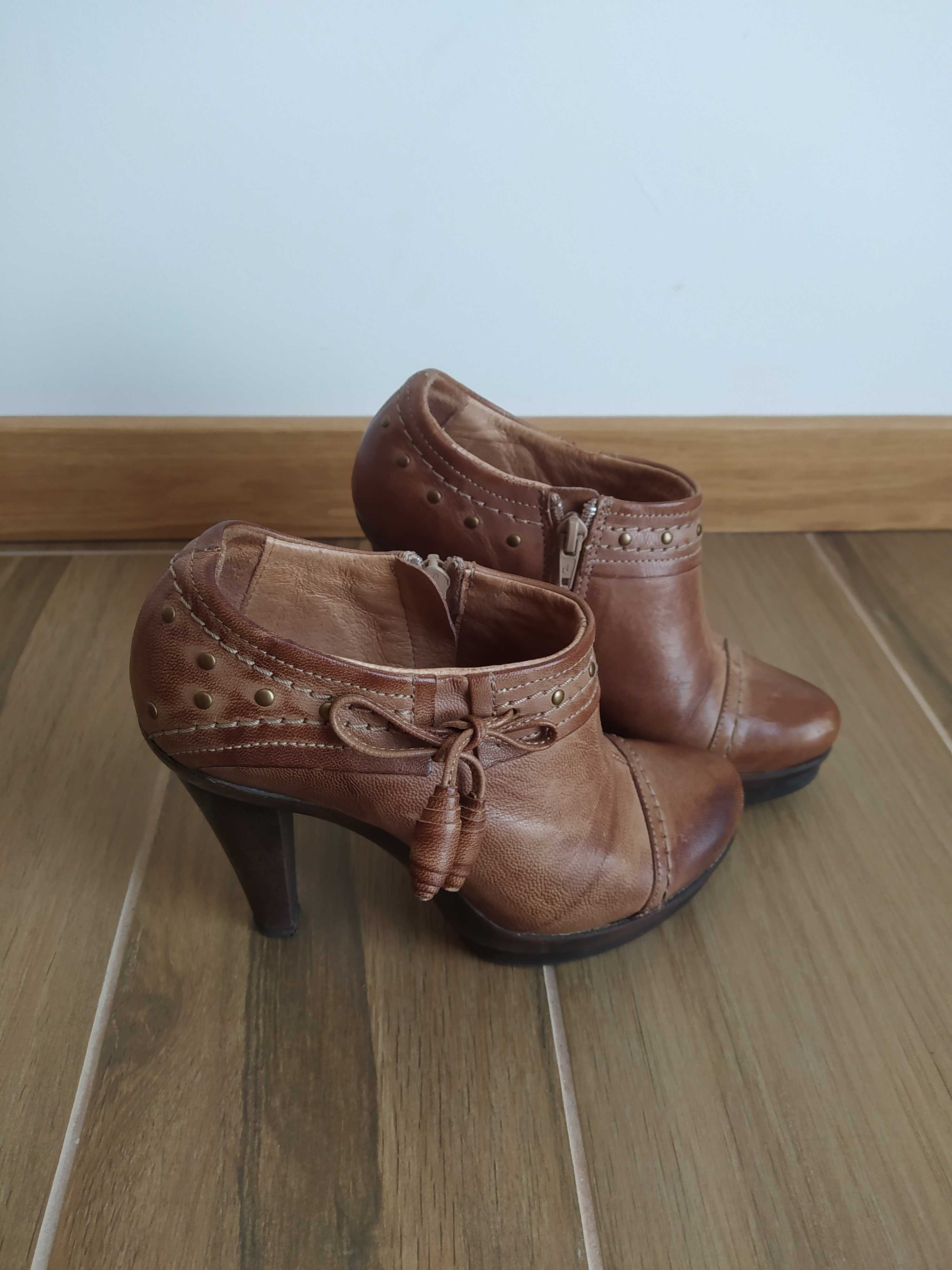 Botins como novos