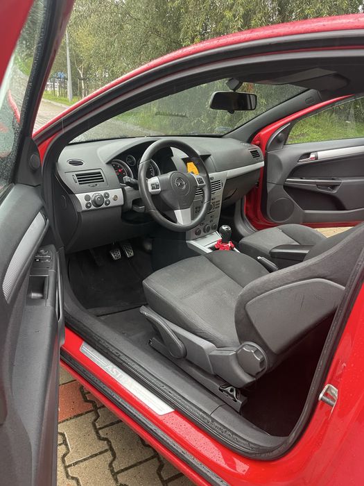 Opel Astra H 1.6 GTC