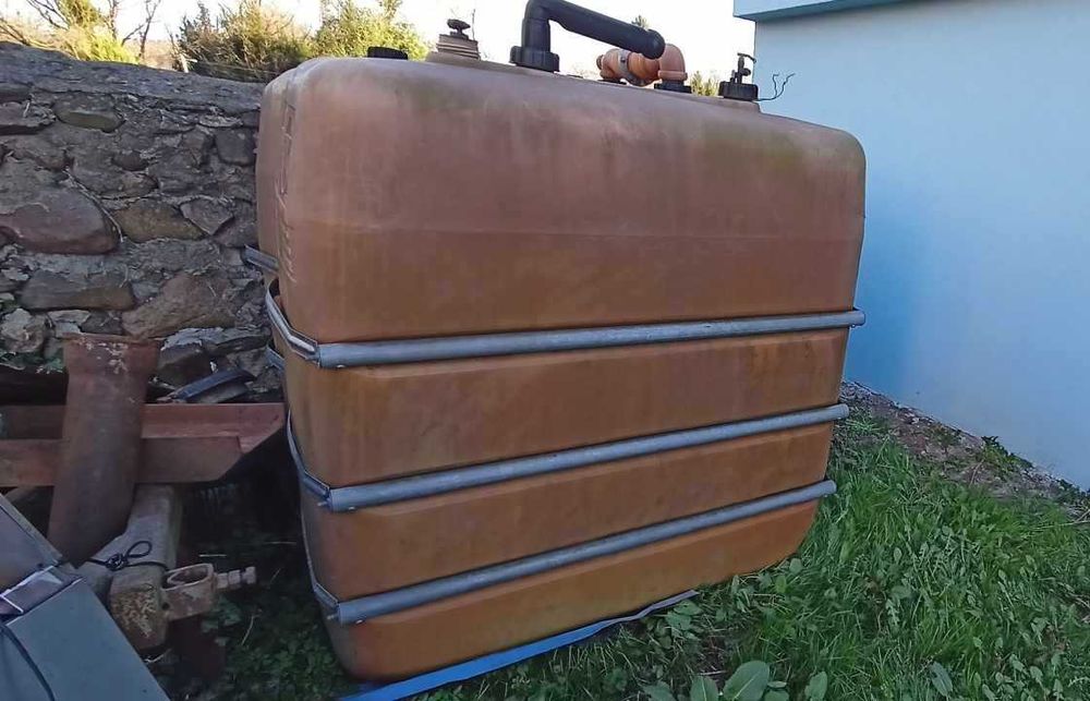 Zbiorniki plastikowe 1500l